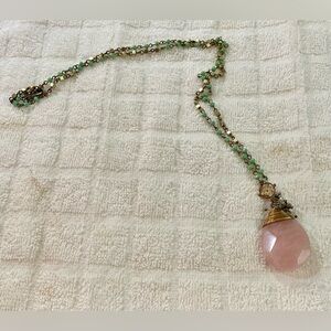 Rose quartz pendant necklace